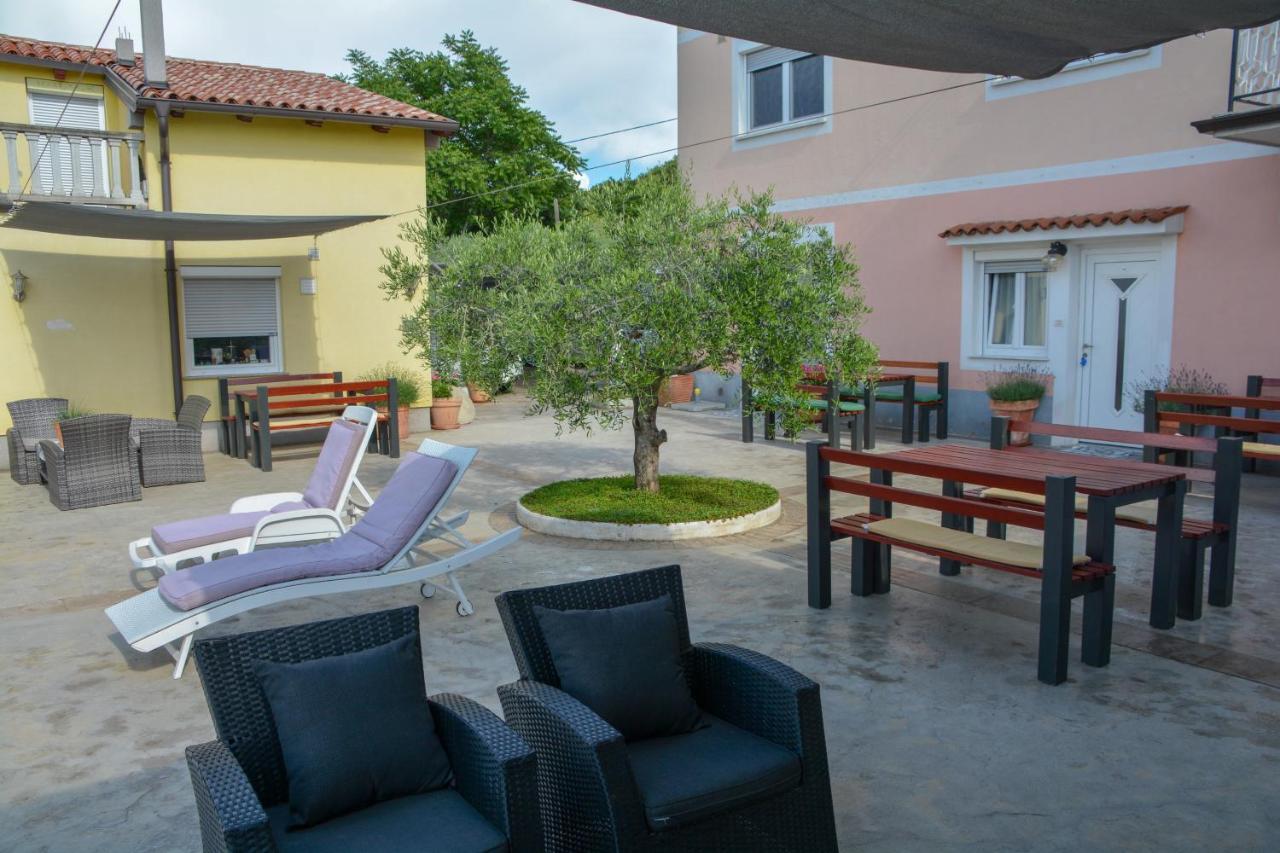 Viler Apartments Izola Buitenkant foto