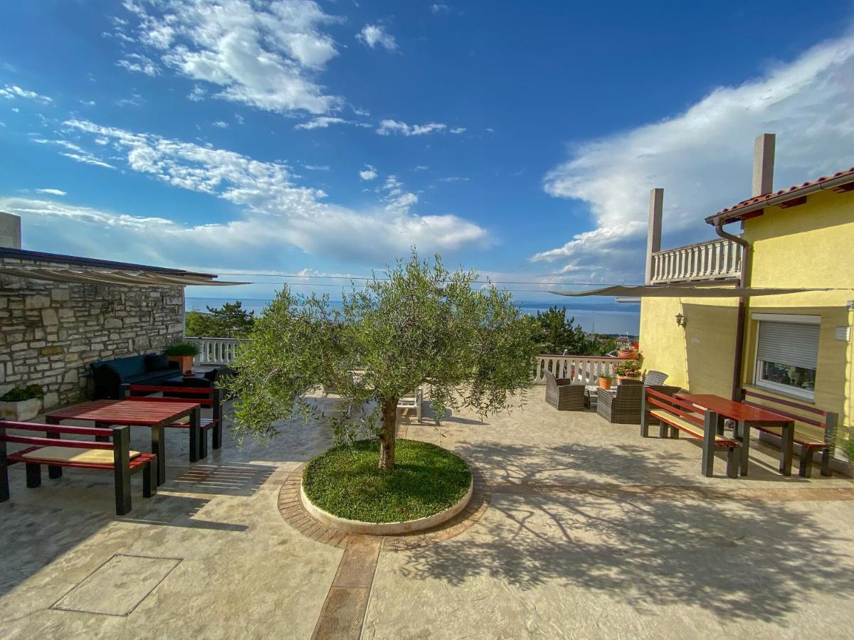 Viler Apartments Izola Buitenkant foto